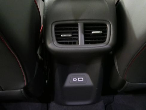 Used 2023 Buick Envision Essence w/ Sport Touring Package AWD/4WD image 22