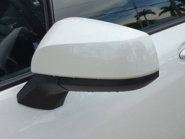 Used 2025 Toyota Sienna XLE w/ XLE Plus Package FWD image 12