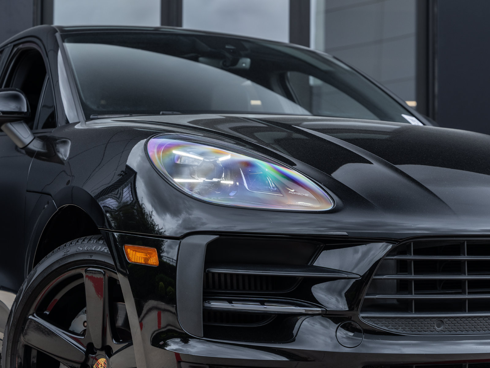 Certified 2019 Porsche Macan S AWD/4WD image 20