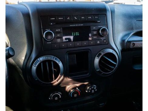 Used 2017 Jeep Wrangler Sport image 20