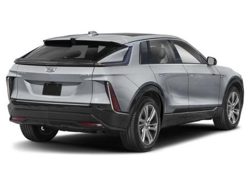 Used 2024 Cadillac Lyriq Luxury RWD image 4