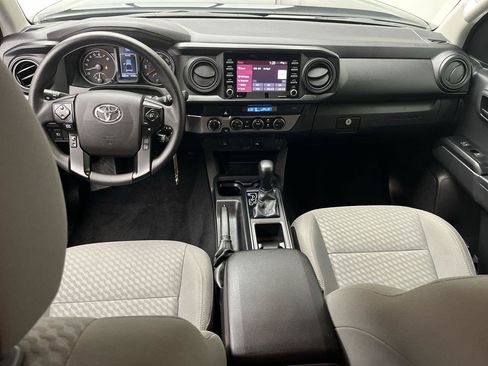 Used 2022 Toyota Tacoma SR AWD/4WD image 10