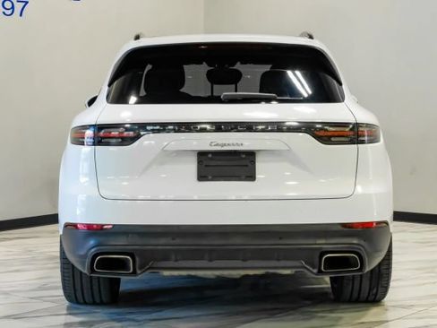 Used 2019 Porsche Cayenne AWD/4WD image 15