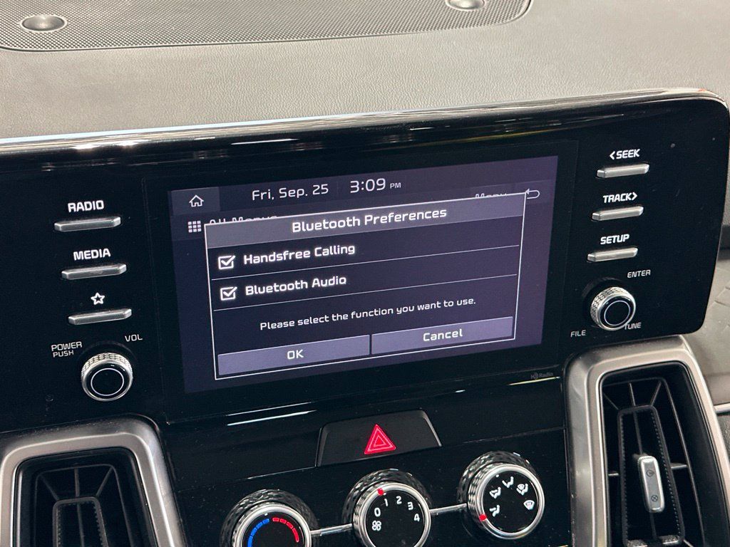 Used 2022 Kia Sorento LX FWD image 47