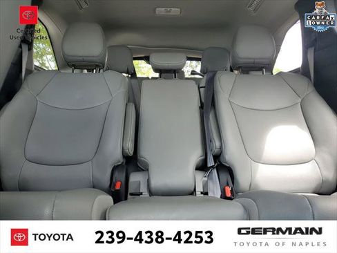Certified 2025 Toyota Sienna XLE FWD image 31
