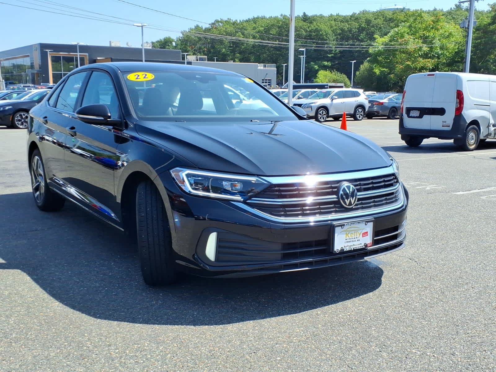Used 2022 Volkswagen Jetta SEL FWD image 3
