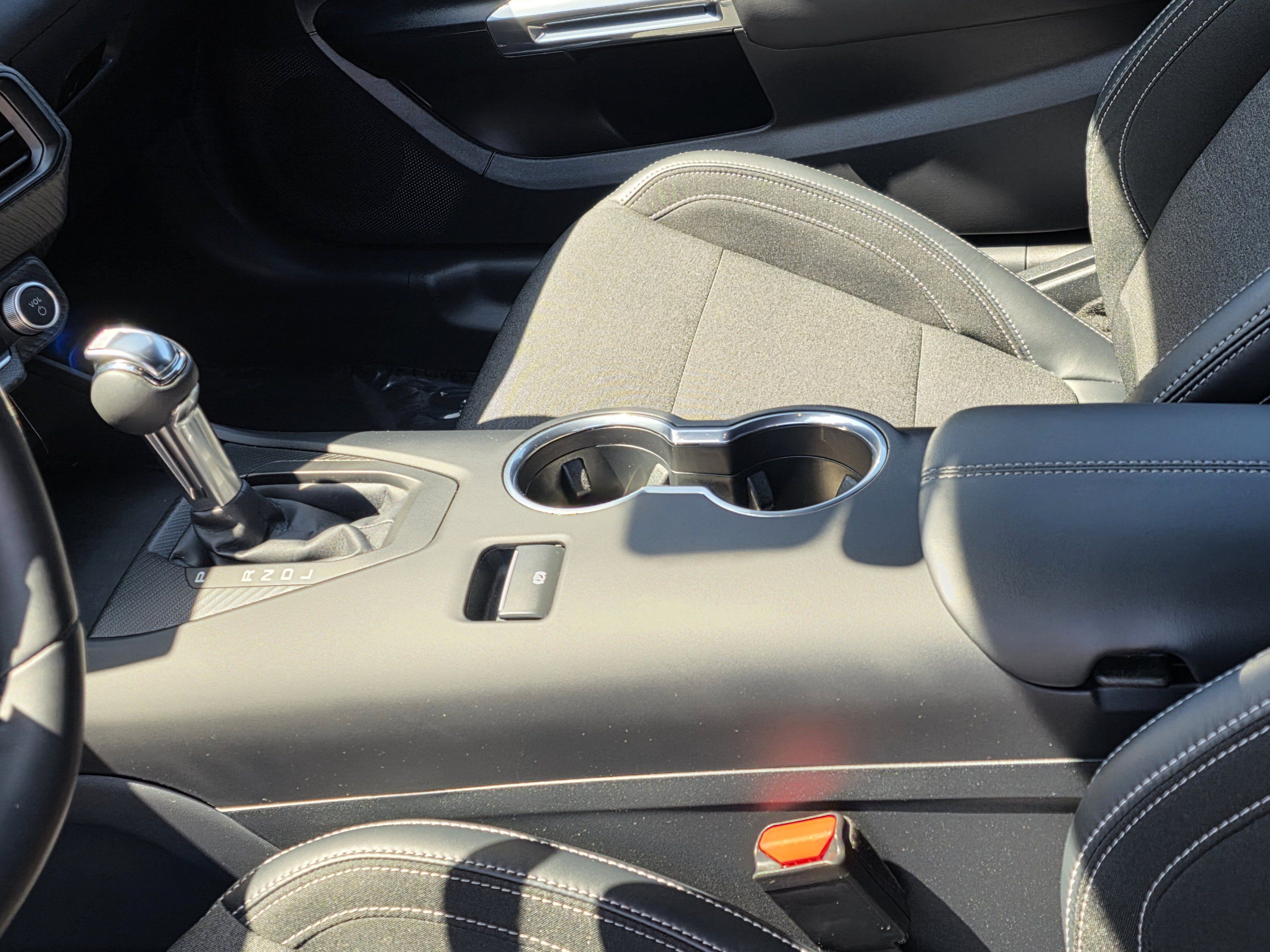 Used 2025 Ford Mustang Coupe RWD image 10