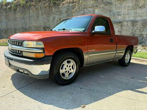 Used 2001 Chevrolet Silverado 1500 LS w/ Firm Ride Suspension Pkg RWD image 7