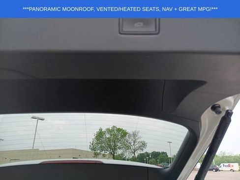 Used 2022 Volkswagen Tiguan SEL R-Line AWD/4WD image 28