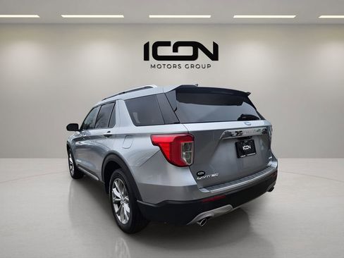 Used 2022 Ford Explorer Limited AWD/4WD image 3