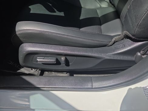 Used 2025 Honda Civic Sport Touring image 17