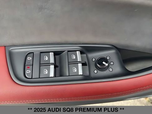 Used 2025 Audi SQ8 Premium Plus image 13