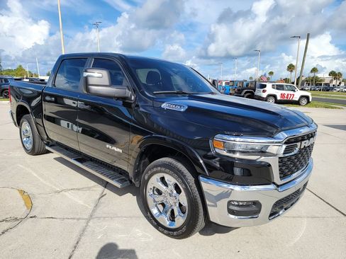 Used 2025 RAM 1500 Big Horn RWD image 7