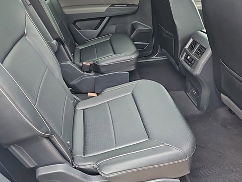 Used 2022 Volkswagen Atlas SE image 16