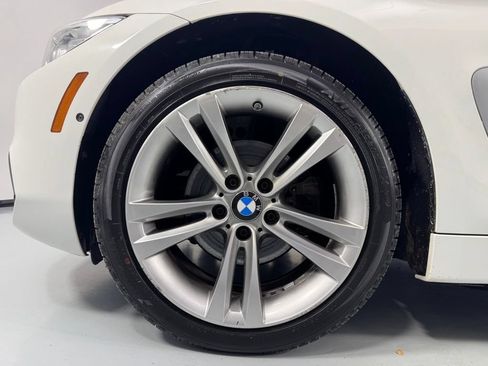 Used 2015 BMW 428i xDrive Convertible AWD/4WD image 17