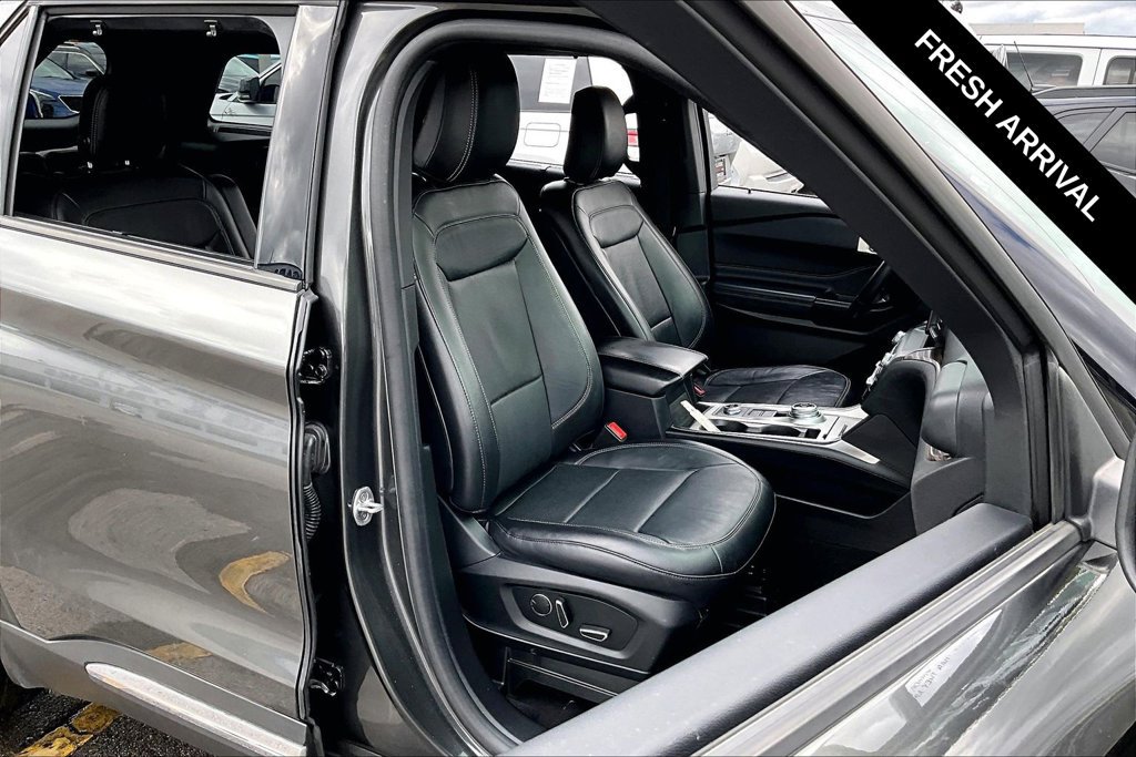 Used 2020 Ford Explorer Limited w/ Class III Trailer Tow Package AWD/4WD image 28