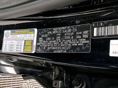 Used 2025 Kia K4 GT-Line w/ GT-Line Premium Package FWD image 32