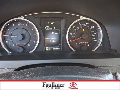 Used 2017 Toyota Camry SE image 19