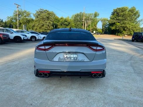 Used 2021 Kia Stinger GT2 AWD/4WD image 18