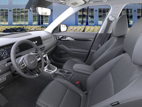 New 2026 Kia Seltos EX image 17