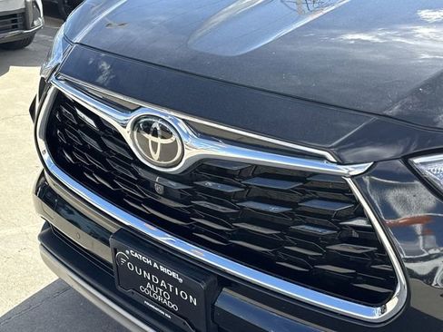 Used 2021 Toyota Highlander Platinum image 28
