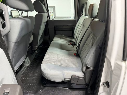 Used 2016 Ford F550 4x4 Crew Cab Super Duty image 17