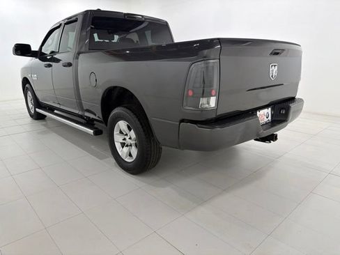 Used 2018 RAM 1500 Express AWD/4WD image 3