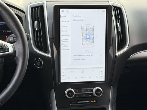 Used 2024 Ford Edge Titanium AWD/4WD image 15