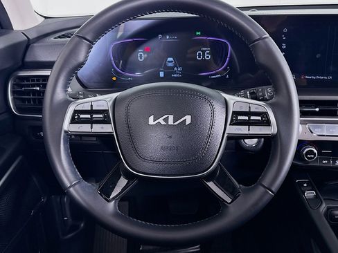 Used 2024 Kia Telluride S w/ S Sunroof Package image 18