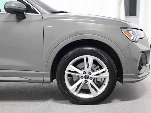 Used 2023 Audi Q3 2.0T Premium w/ Convenience Package AWD/4WD image 11