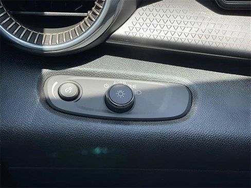 New 2025 Chevrolet Trax ACTIV w/ Driver Confidence Package image 20