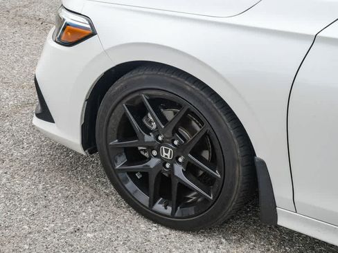 Used 2024 Honda Civic Sport image 11