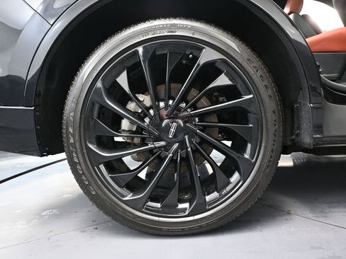 Used 2025 Lincoln Aviator Reserve w/ Jet Appearance Package image 16