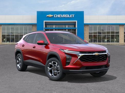New 2026 Chevrolet Trax LT w/ Sunroof Package FWD image 7