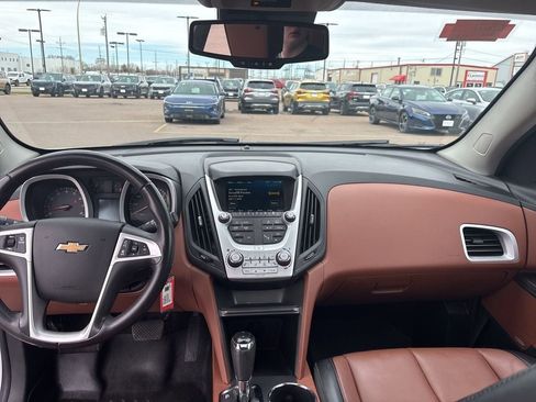 Used 2016 Chevrolet Equinox LTZ w/ Enhanced Convenience Package AWD/4WD image 11