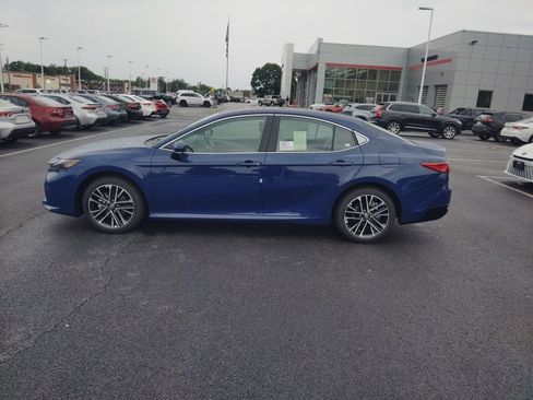 New 2026 Toyota Camry Hybrid AWD/4WD image 4