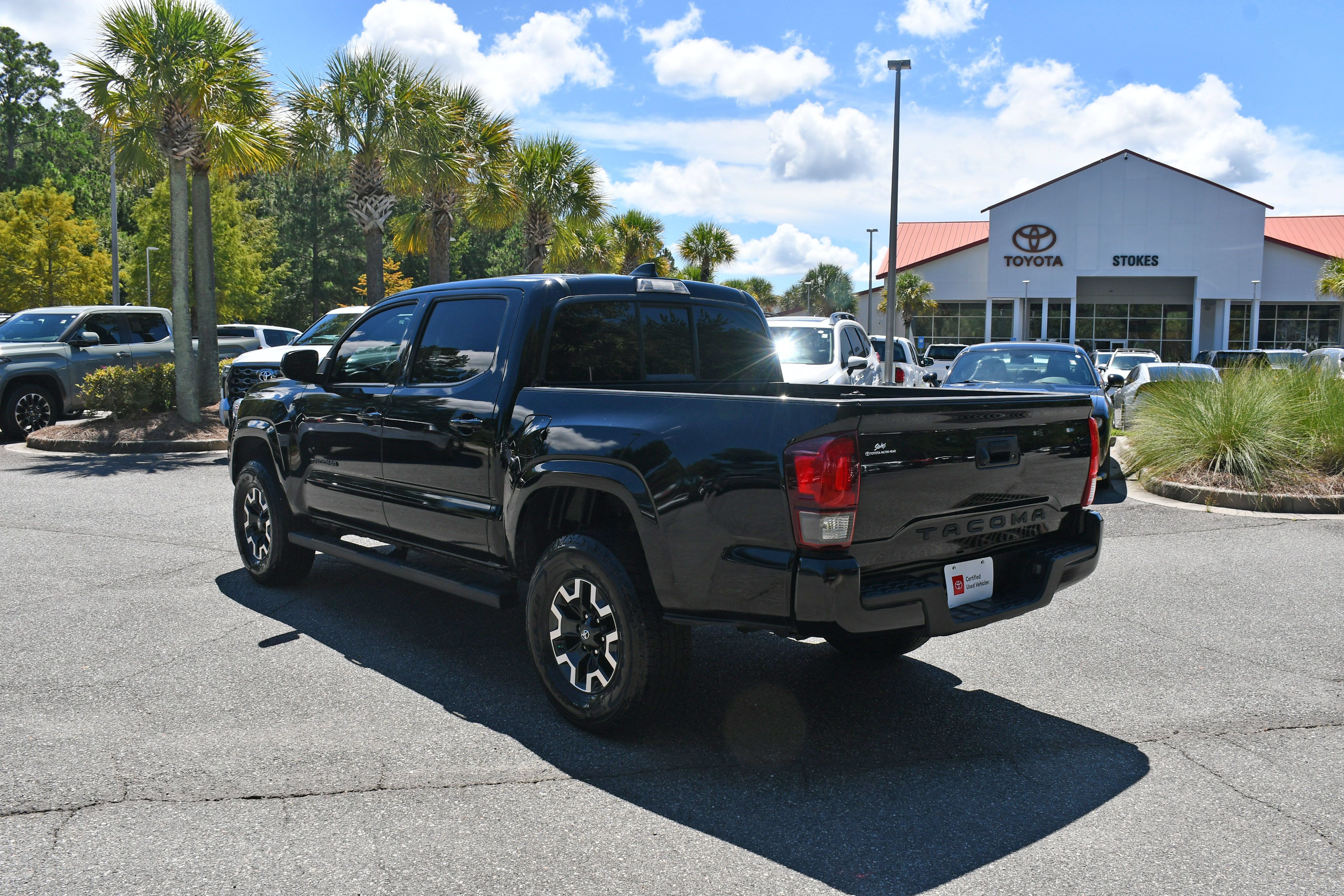 Certified 2022 Toyota Tacoma SR w/ SR Convenience Package RWD image 3