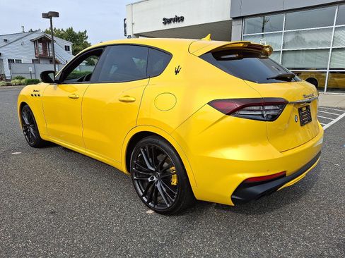 Used 2022 Maserati Levante Modena S AWD/4WD image 6