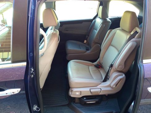 Used 2023 Honda Odyssey Touring image 35