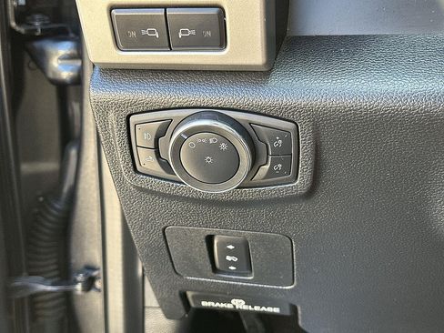 Used 2020 Ford F250 Lariat AWD/4WD image 16