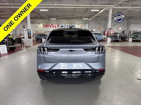 Used 2022 Ford Mustang Mach-E Premium RWD image 4