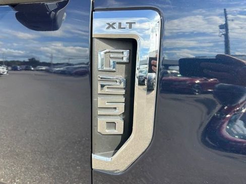 Used 2022 Ford F250 XLT image 44