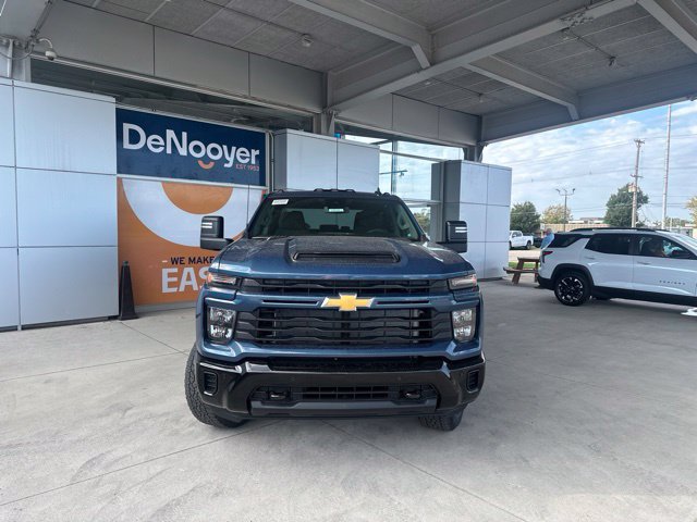 New 2026 Chevrolet Silverado 2500 Custom w/ Custom Value Package AWD/4WD image 2