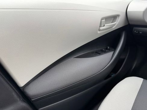 Certified 2025 Toyota Corolla LE w/ Convenience Package FWD image 31