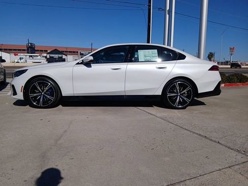 New 2026 BMW 530i w/ M Sport Package image 6