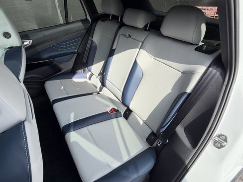 New 2025 Volkswagen ID.4 Pro S image 20