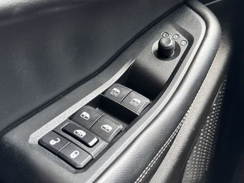 Used 2023 Jeep Grand Cherokee Altitude RWD image 34
