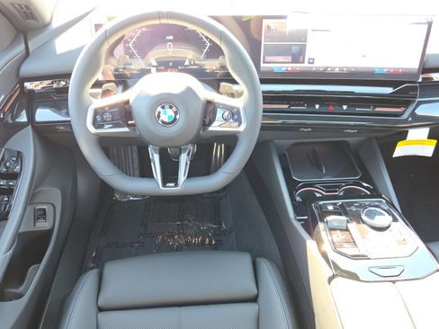 New 2026 BMW 530i w/ M Sport Package RWD image 10