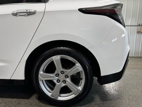 Used 2019 Chevrolet Volt LT w/ Comfort Package image 23