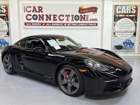Used 2017 Porsche 718 Cayman S image 1